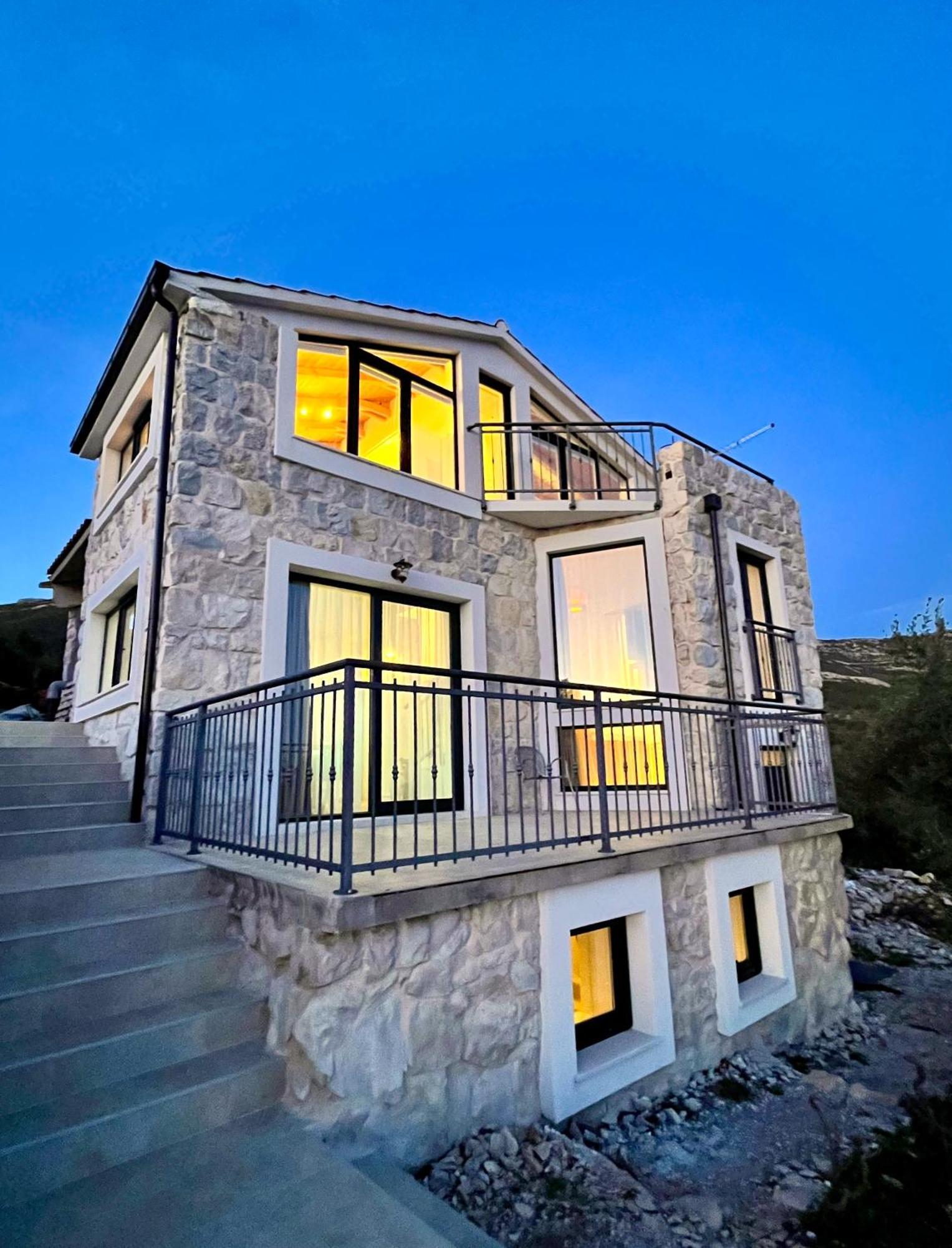 Villa Bepina, Surrounded By Sea, Olive, Vineyard Kaštel Novi Esterno foto
