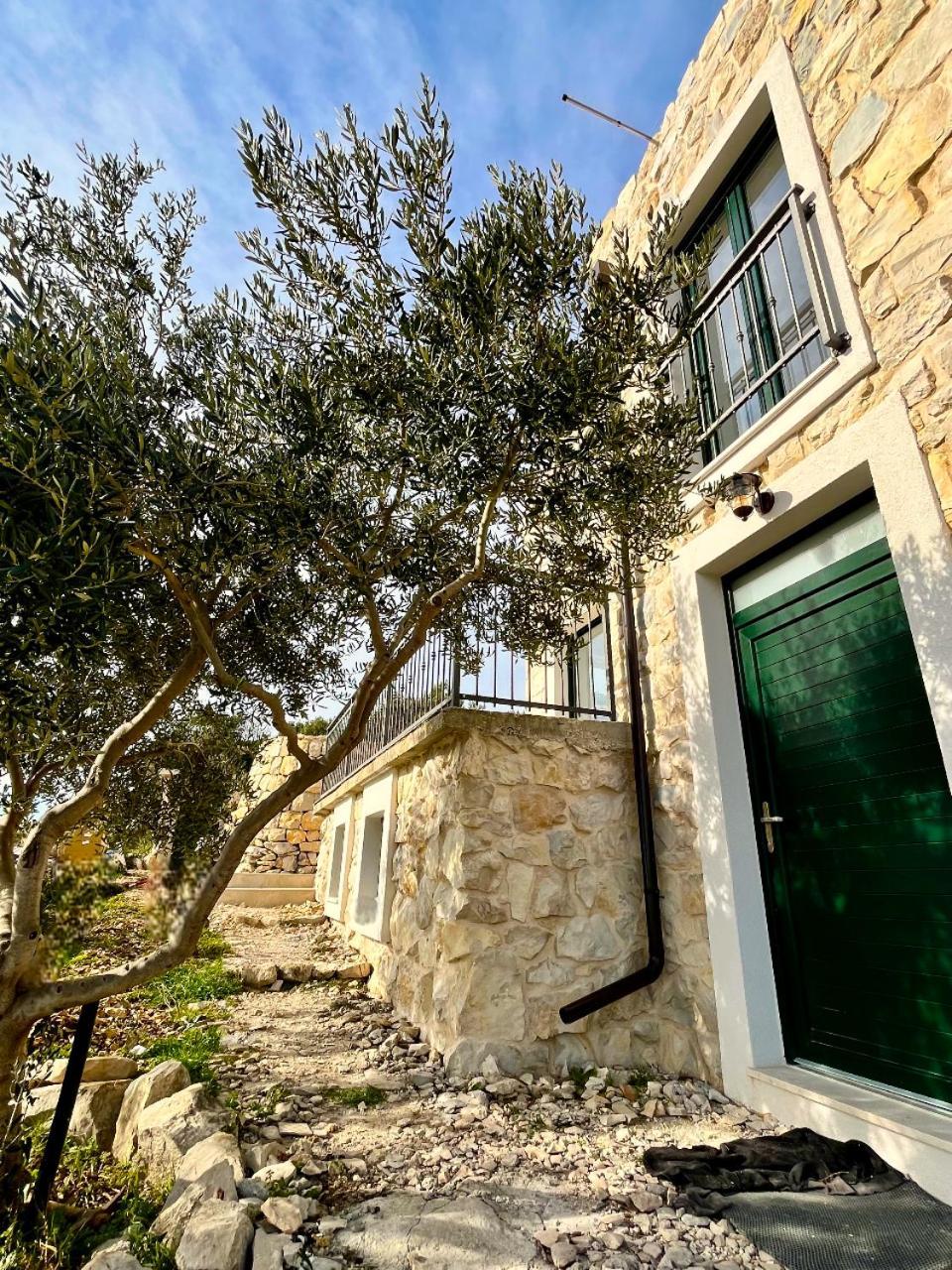 Villa Bepina, Surrounded By Sea, Olive, Vineyard Kaštel Novi Esterno foto