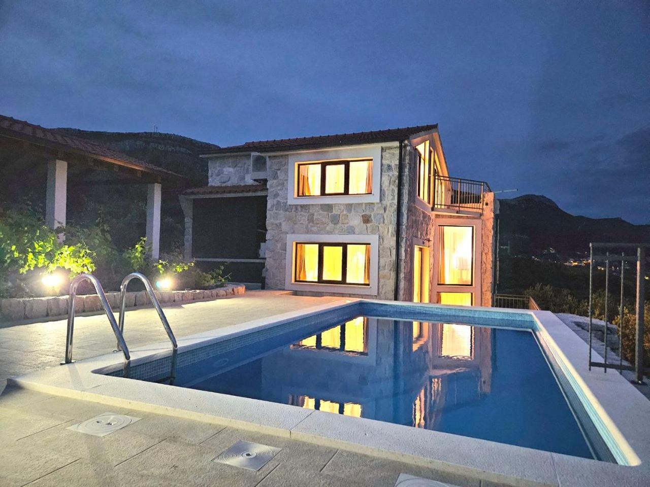 Villa Bepina, Surrounded By Sea, Olive, Vineyard Kaštel Novi Esterno foto