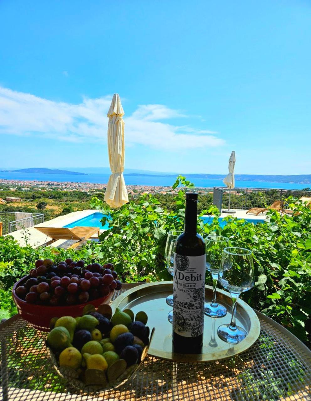 Villa Bepina, Surrounded By Sea, Olive, Vineyard Kaštel Novi Esterno foto