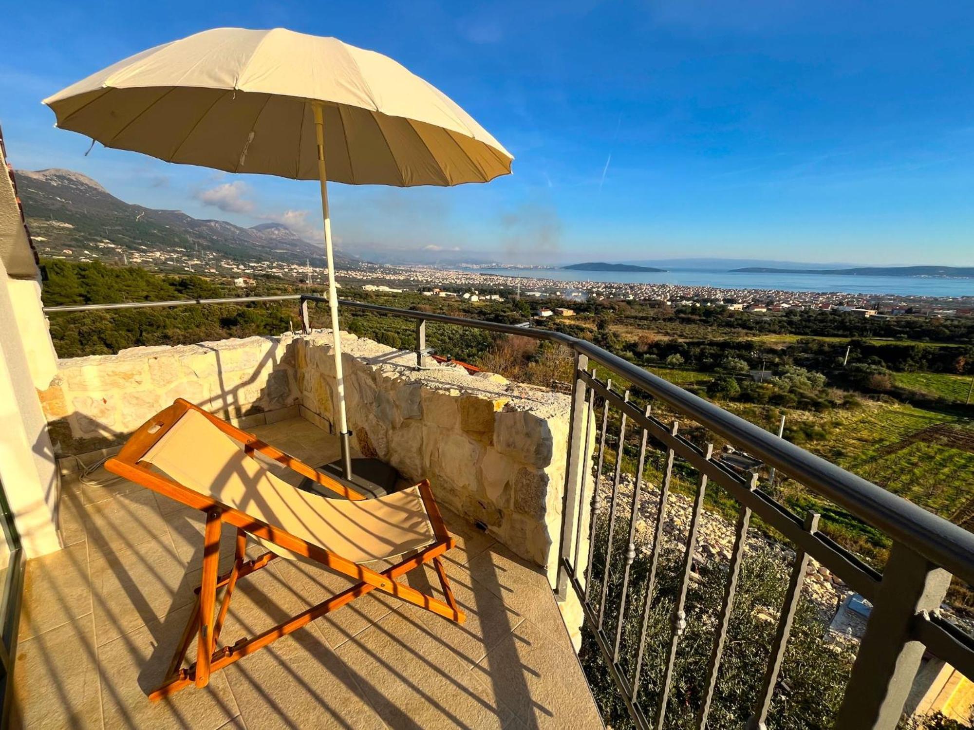 Villa Bepina, Surrounded By Sea, Olive, Vineyard Kaštel Novi Esterno foto