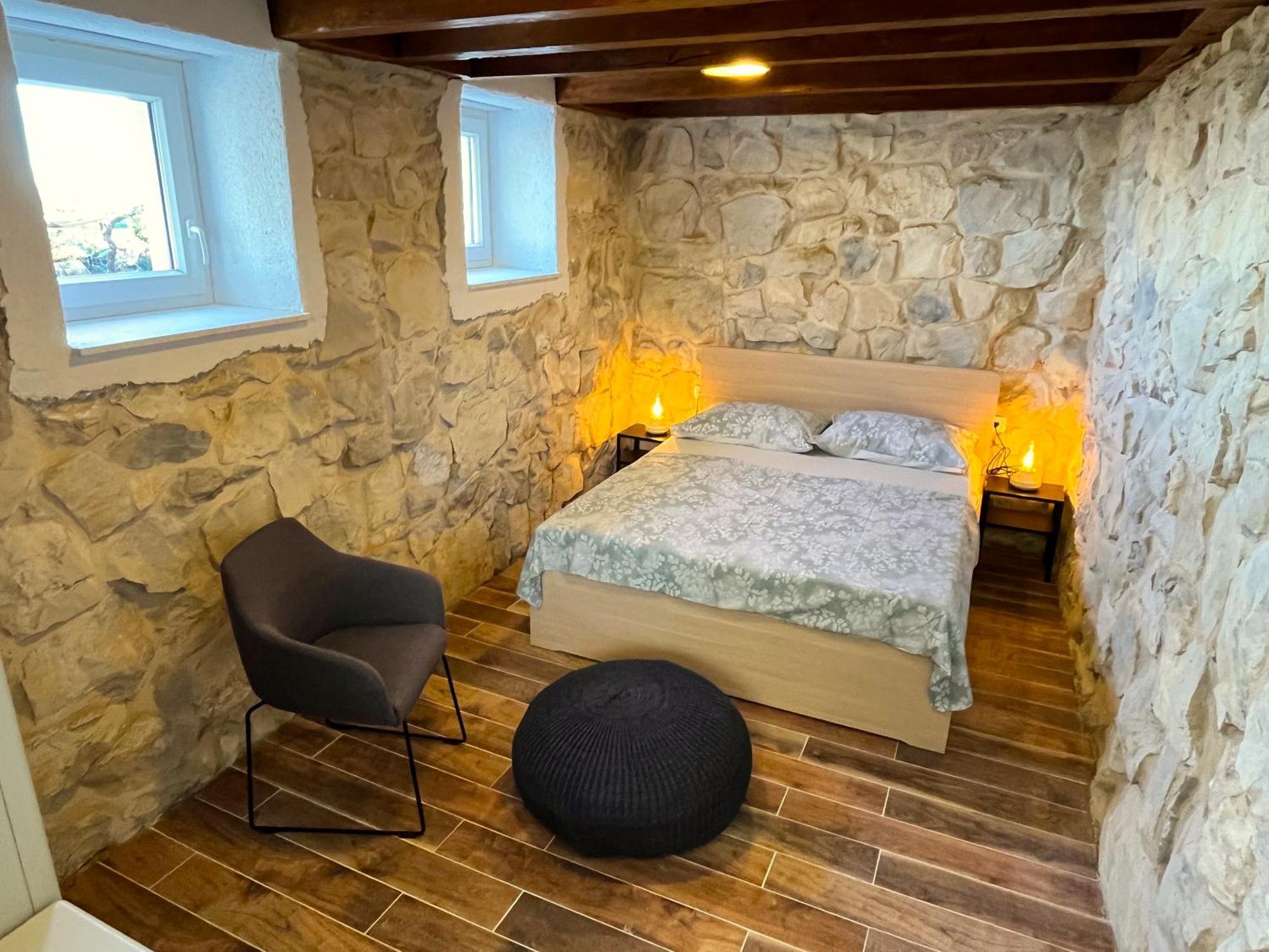 Villa Bepina, Surrounded By Sea, Olive, Vineyard Kaštel Novi Esterno foto